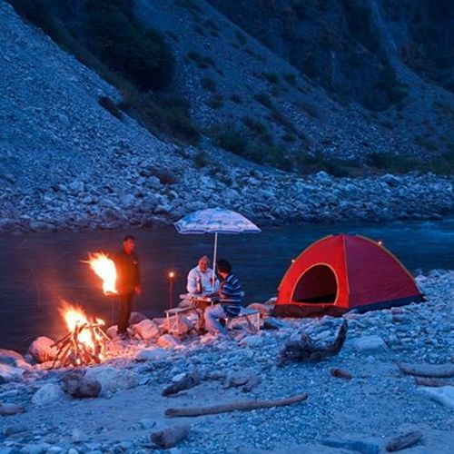Travel Destinations & Resorts